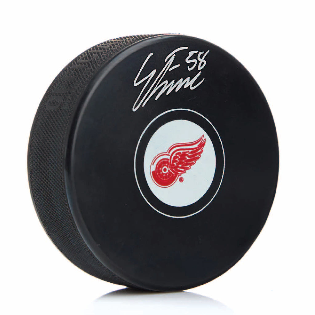 Emmitt Finnie Autographed Detroit Red Wings Puck - Logo
