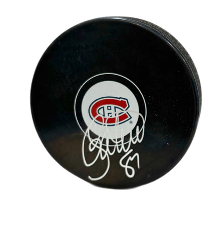 Guillaume Latendresse Autographed Puck - Logo