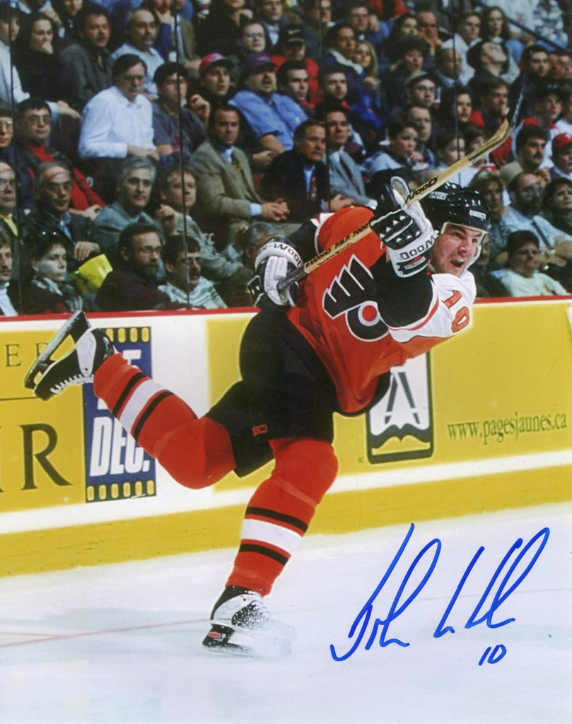 (PAST AUCTION) <br> LOT 124: JOHN LECLAIR AUTOGRAPHED 8X10 PHOTO