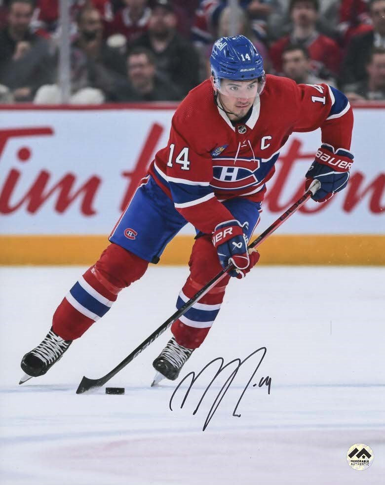 (PAST AUCTION) <br> LOT 113: NICK SUZUKI AUTOGRAPHED 8X10 PHOTO