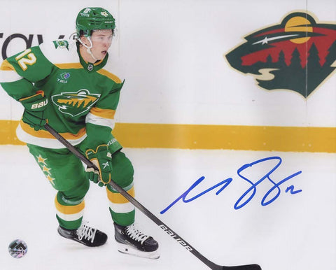 Matthew Boldy Autographed 8x10 Photo - Alternate